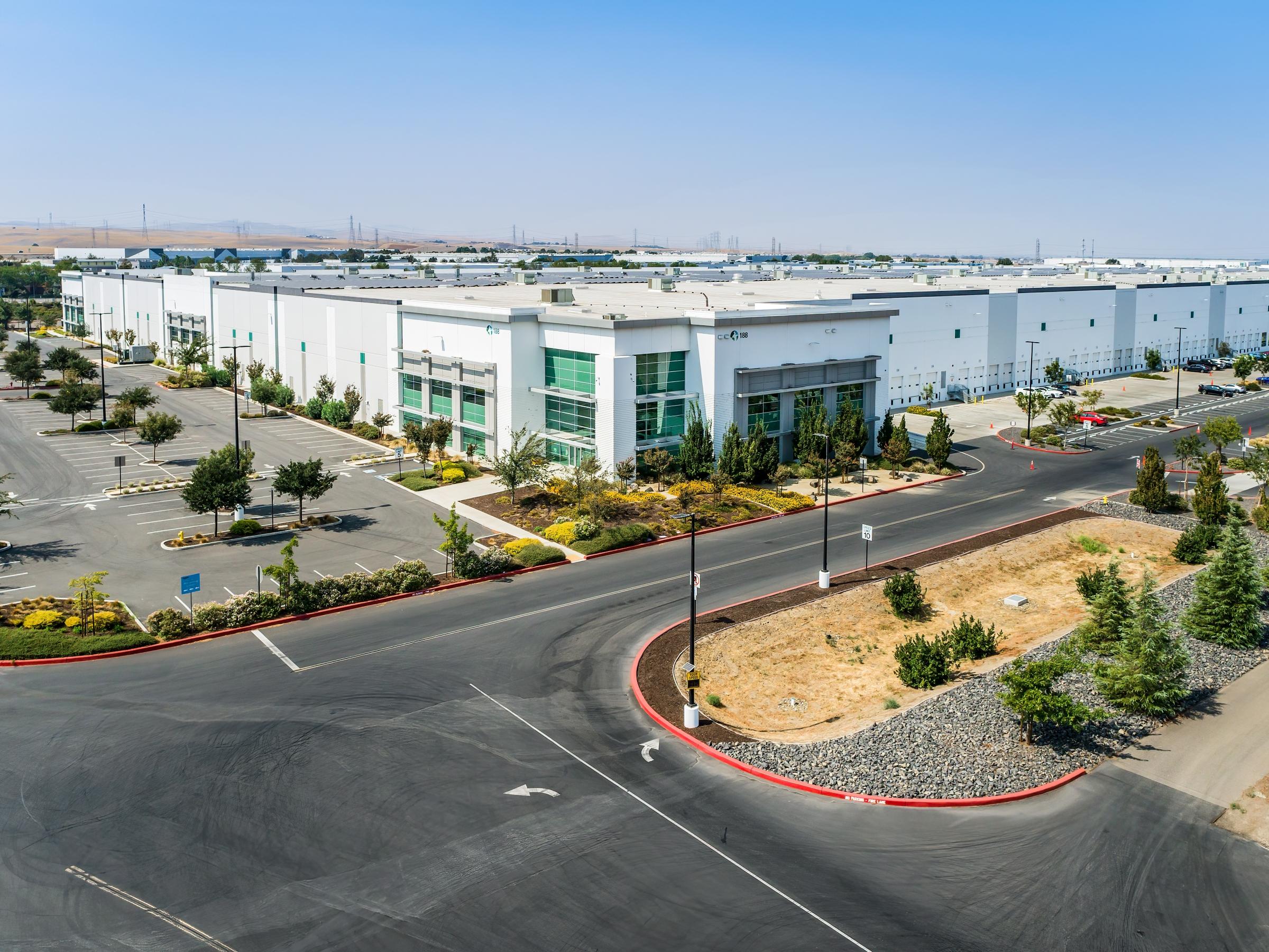 Amazon Fulfillment Center SJC7 (Prologis IPC 1)