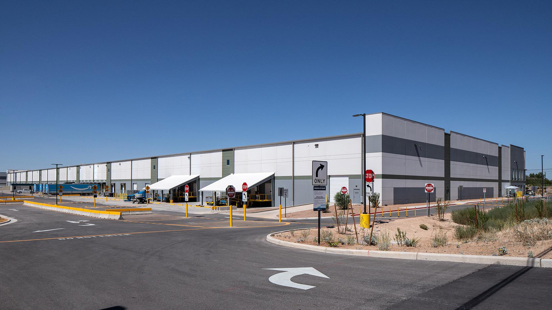 Amazon SAZ3 Sub-Same Day Fulfillment Center