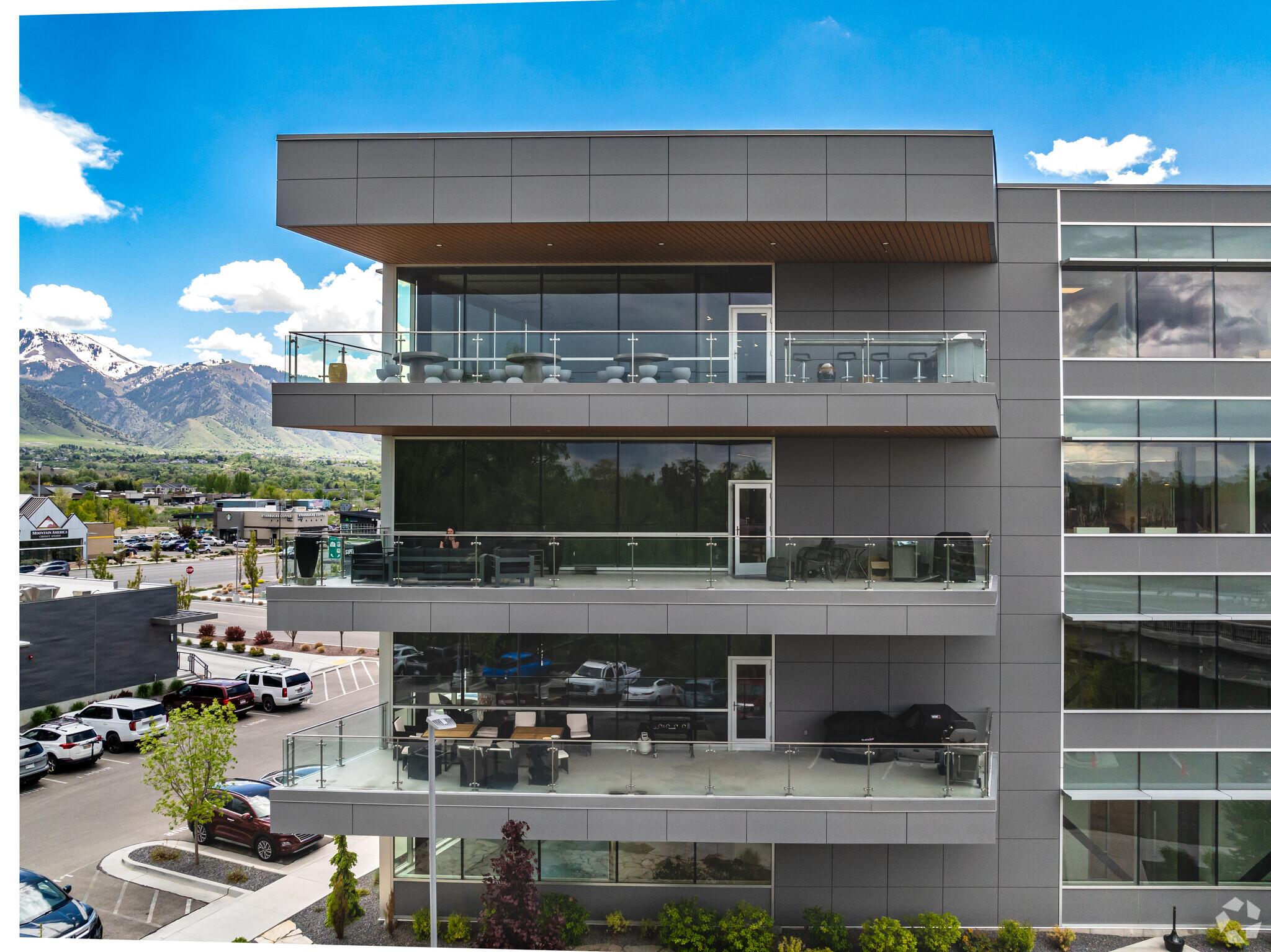 Logan Gateway Multi-Tenant Office Building, photo 3