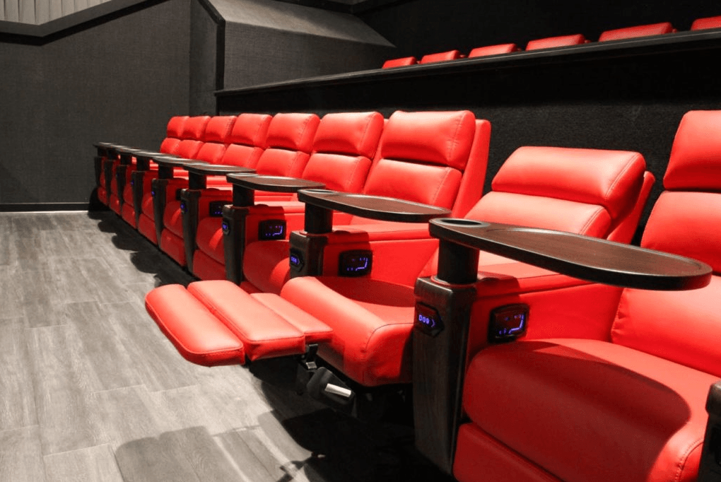 Eagle Luxe Reel Theatre, photo 1