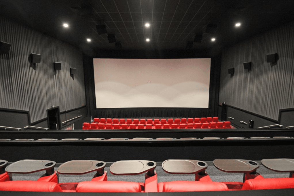 Eagle Luxe Reel Theatre, photo 2